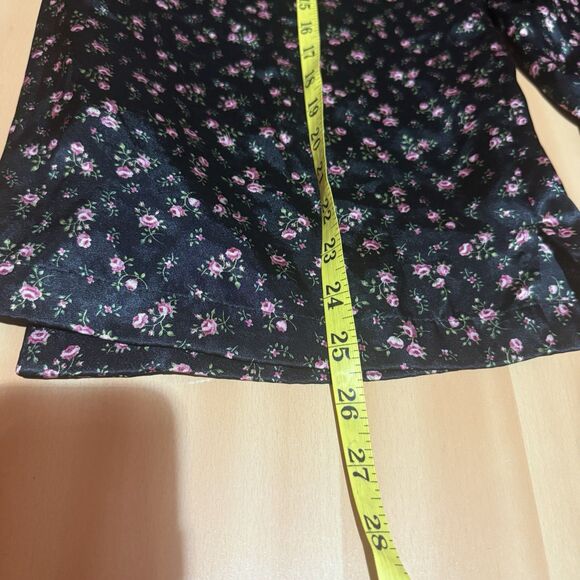 Morgan Taylor Intimates Womens Pajama Top M Medium Black Pink Flowers Button Up - Picture 6 of 6